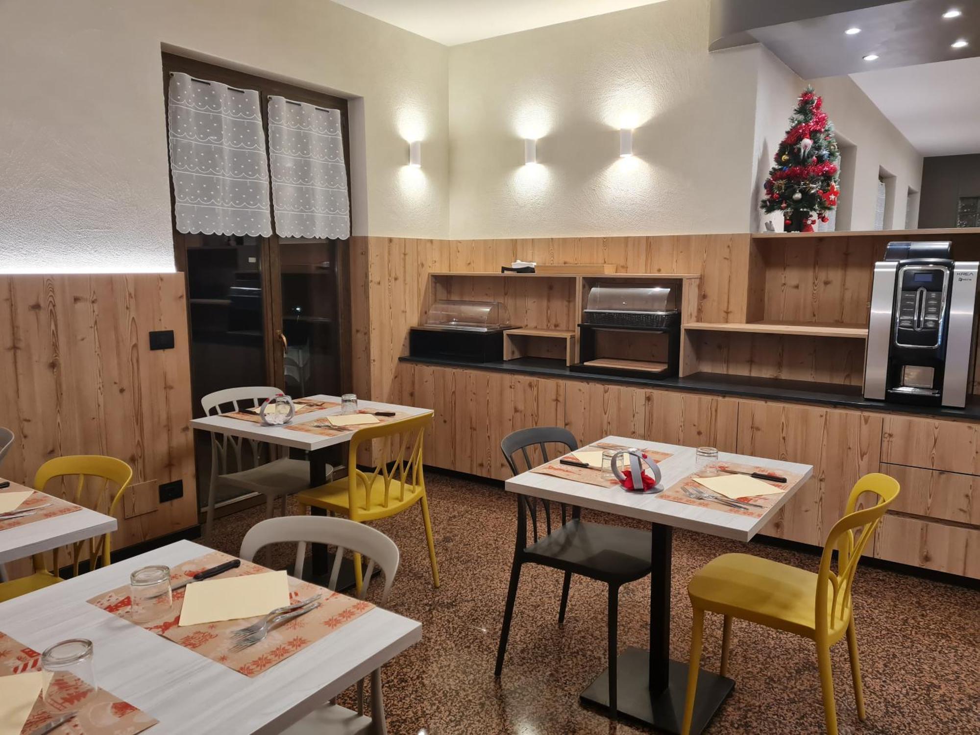 Hotel Ristorante Bucaneve San Martino  Exteriör bild